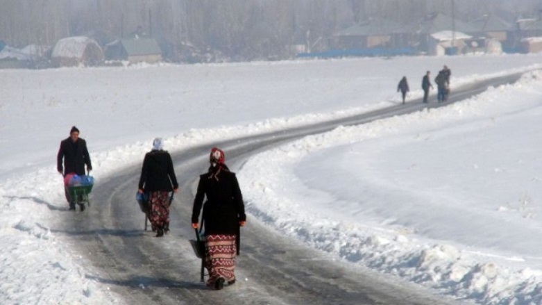 Foto - Yüksekova'da köylülerin su çilesi